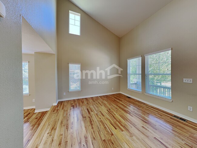 Building Photo - 25568 E Glasgow Pl