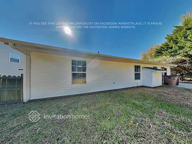 Building Photo - 2108 Genesis Dr