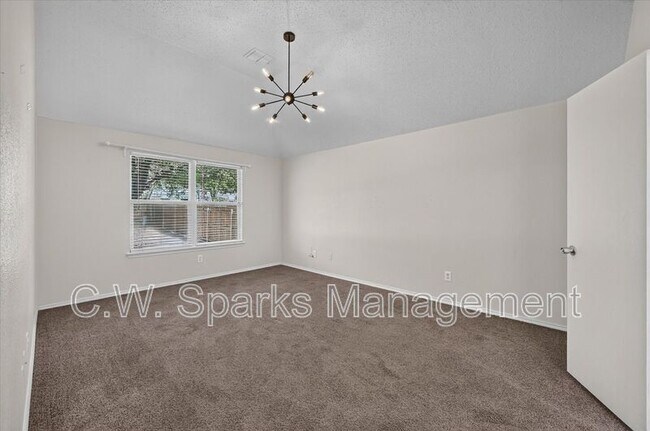 Building Photo - 844 Canyon Cove Dr