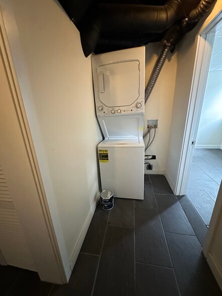 WasherDryer - 829 Miller Ave