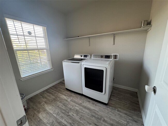 Building Photo - 2921 Bridekirk Dr