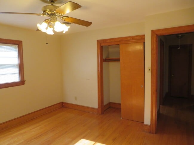 Building Photo - Meadowbrook Estates