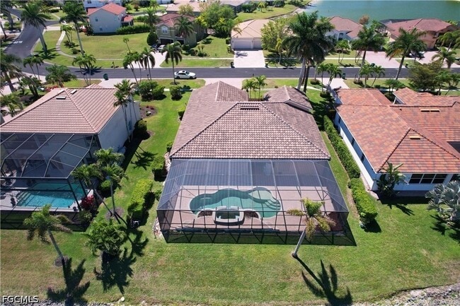 Building Photo - 2202 Grove Dr