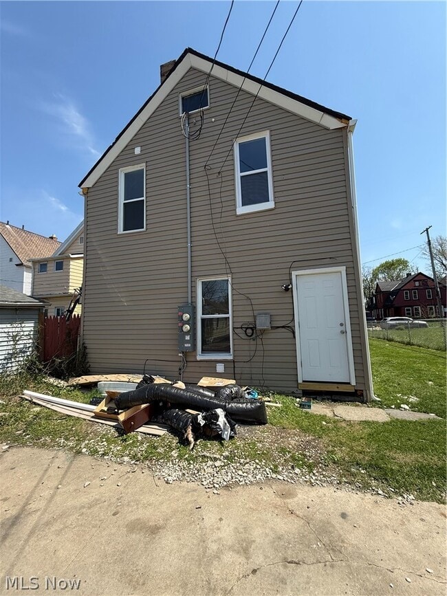 Building Photo - 3514 W 58th St
