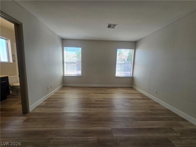 Building Photo - 6413 Sterling Springs Pkwy