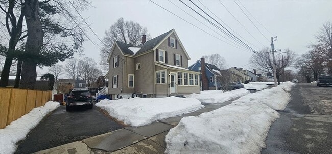 Building Photo - 6 Eastern Ave