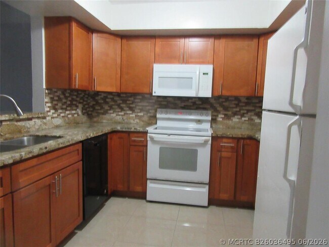 Building Photo - 4100 NW 110th Ave