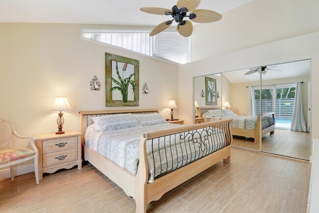 Building Photo - 1801 S US Hwy 1