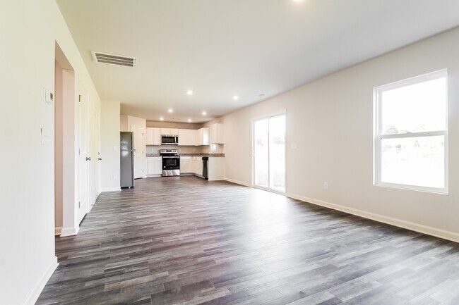 Building Photo - 662 Tacoma Trl