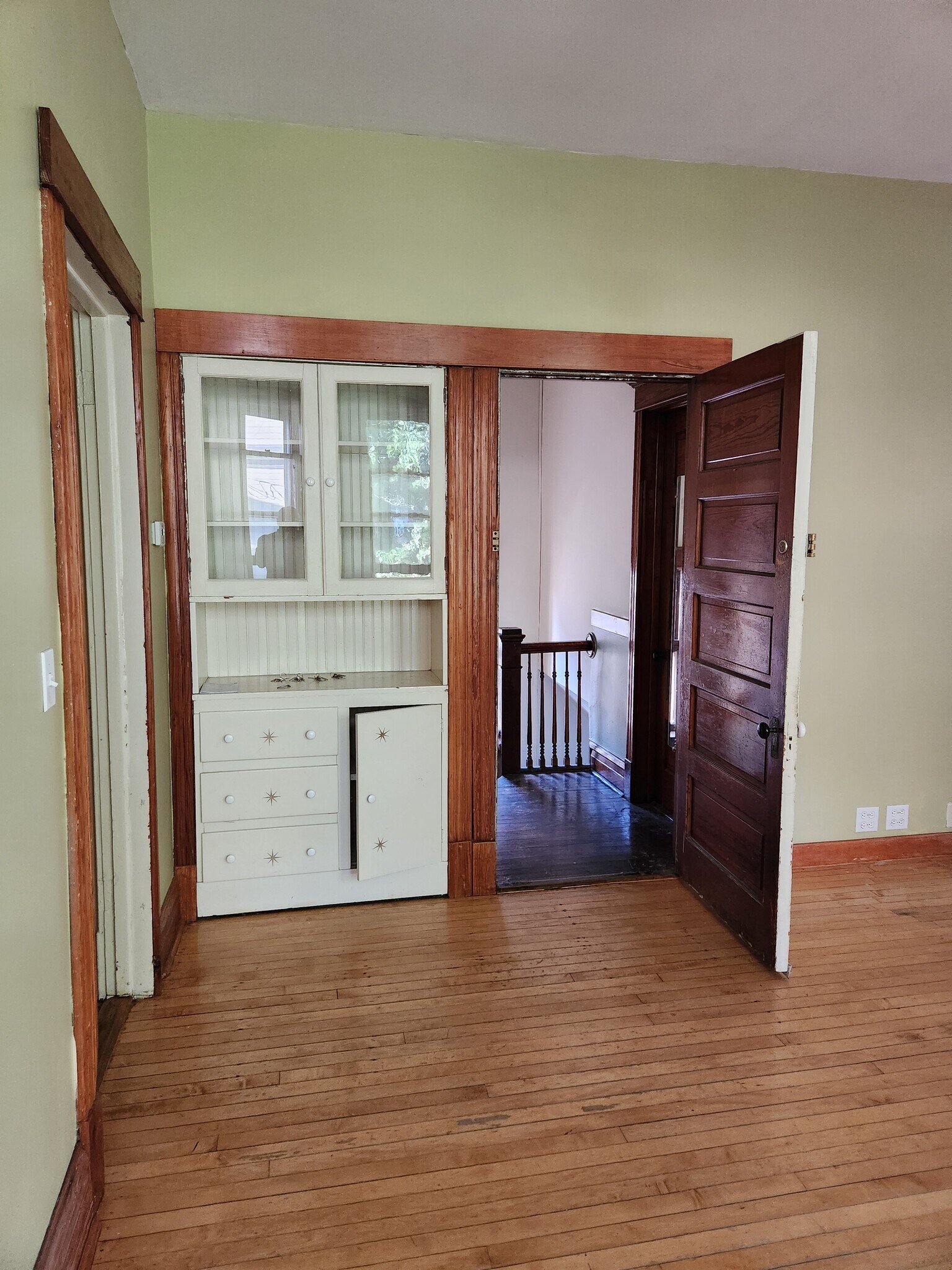 Building Photo - 5142 N Paulina St