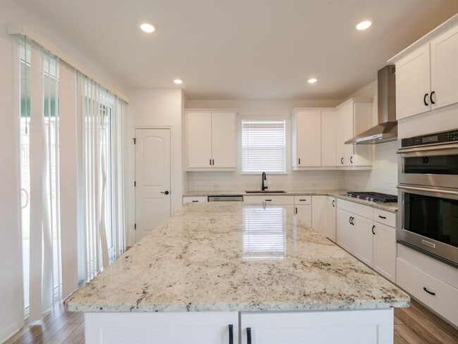 Building Photo - 103 Kitty Hawk Rd