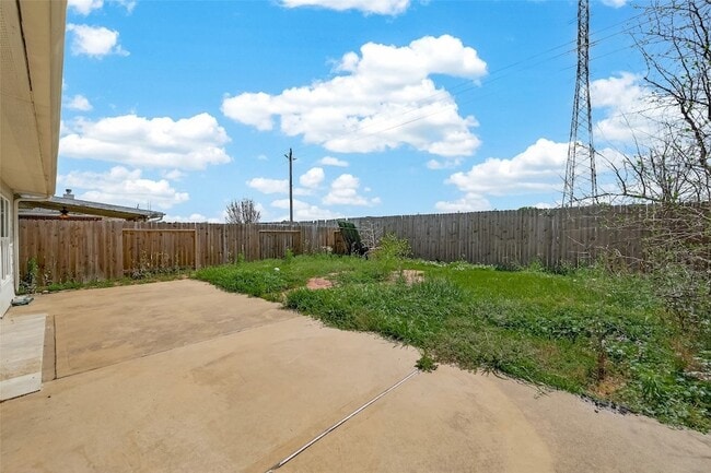 Building Photo - 13915 Maleewan Ln