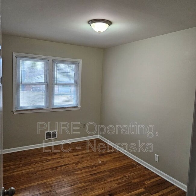 Building Photo - 3341 S 89th St