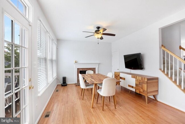 Building Photo - 20400 Charter Oak Dr
