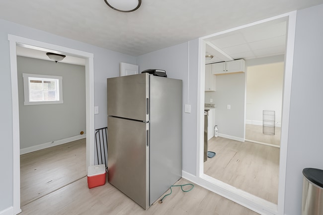 Building Photo - 75 Beech St