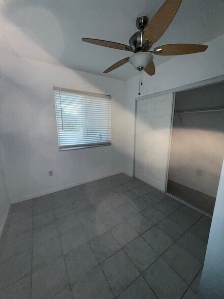 Building Photo - 7615 SW 18th St