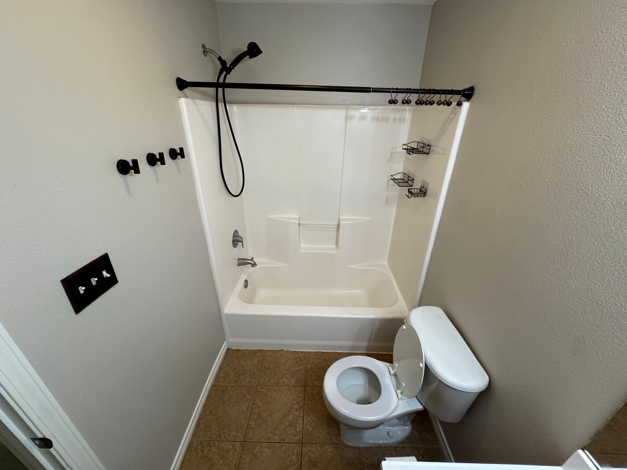 Building Photo - 5660 Springfield Cir W