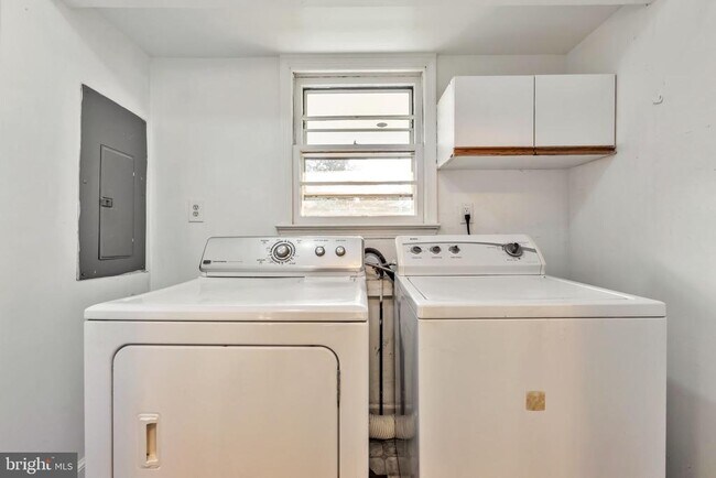 Building Photo - 3307 Beechtree Ln