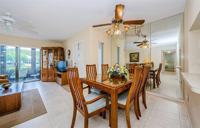 Building Photo - 1151 Pine Ridge Cir W