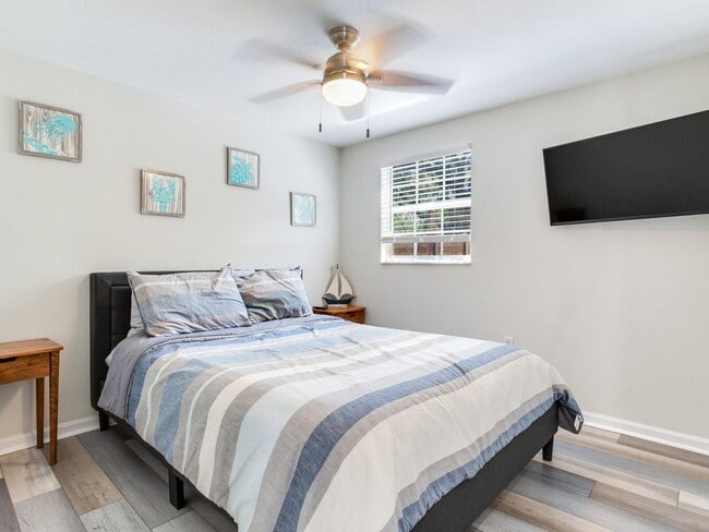 Building Photo - 6501 64th Ave N