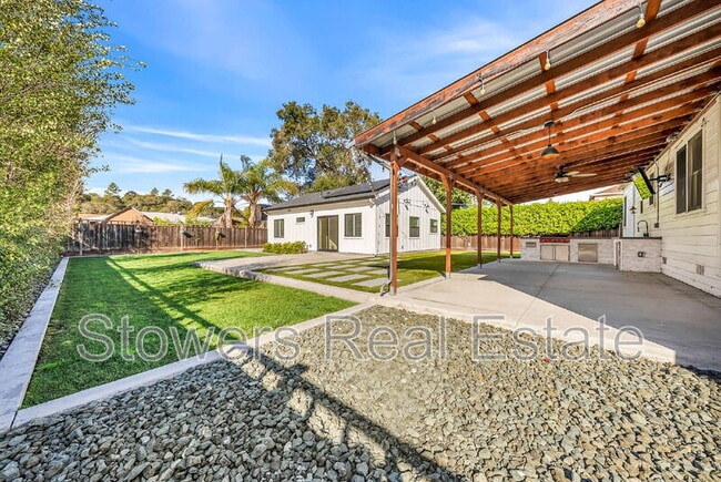 Building Photo - 21747 Orange Ave