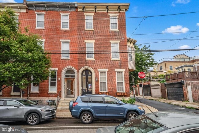 Building Photo - 801 N 26th St