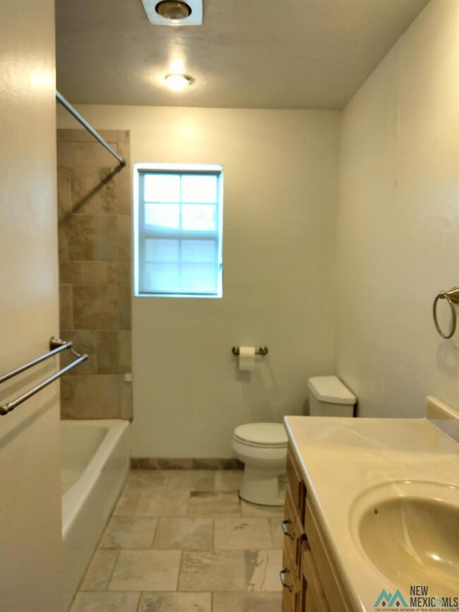 Building Photo - 1808 Arcineiga Dr