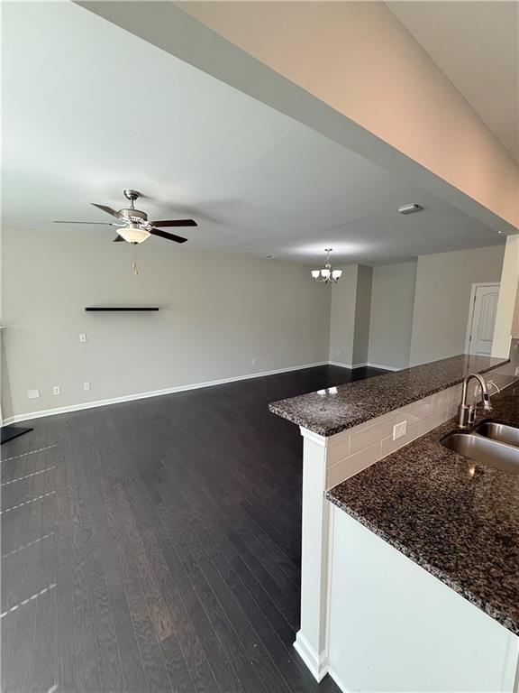 Building Photo - 7130 Post Pk Wy