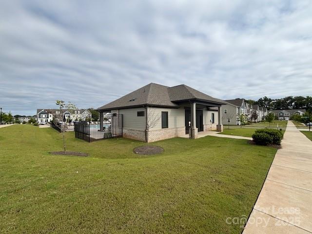Building Photo - 15619 Country House St