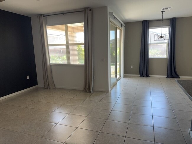 Building Photo - GORGEOUS MARLEY PARK 4 BEDROOM WITH TURF B...