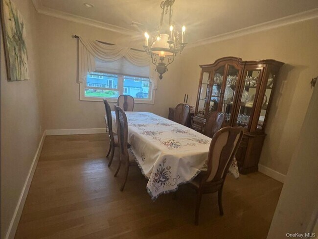 Building Photo - 69 S Bay Ave