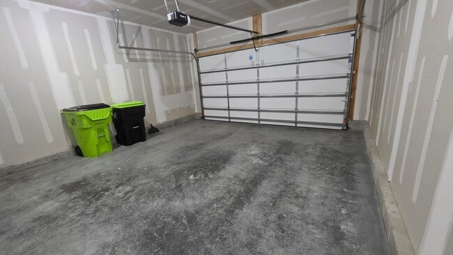 Building Photo - 27010 E Dogwood Ln