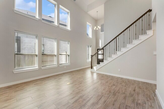 Building Photo - 254 Aster View Ct