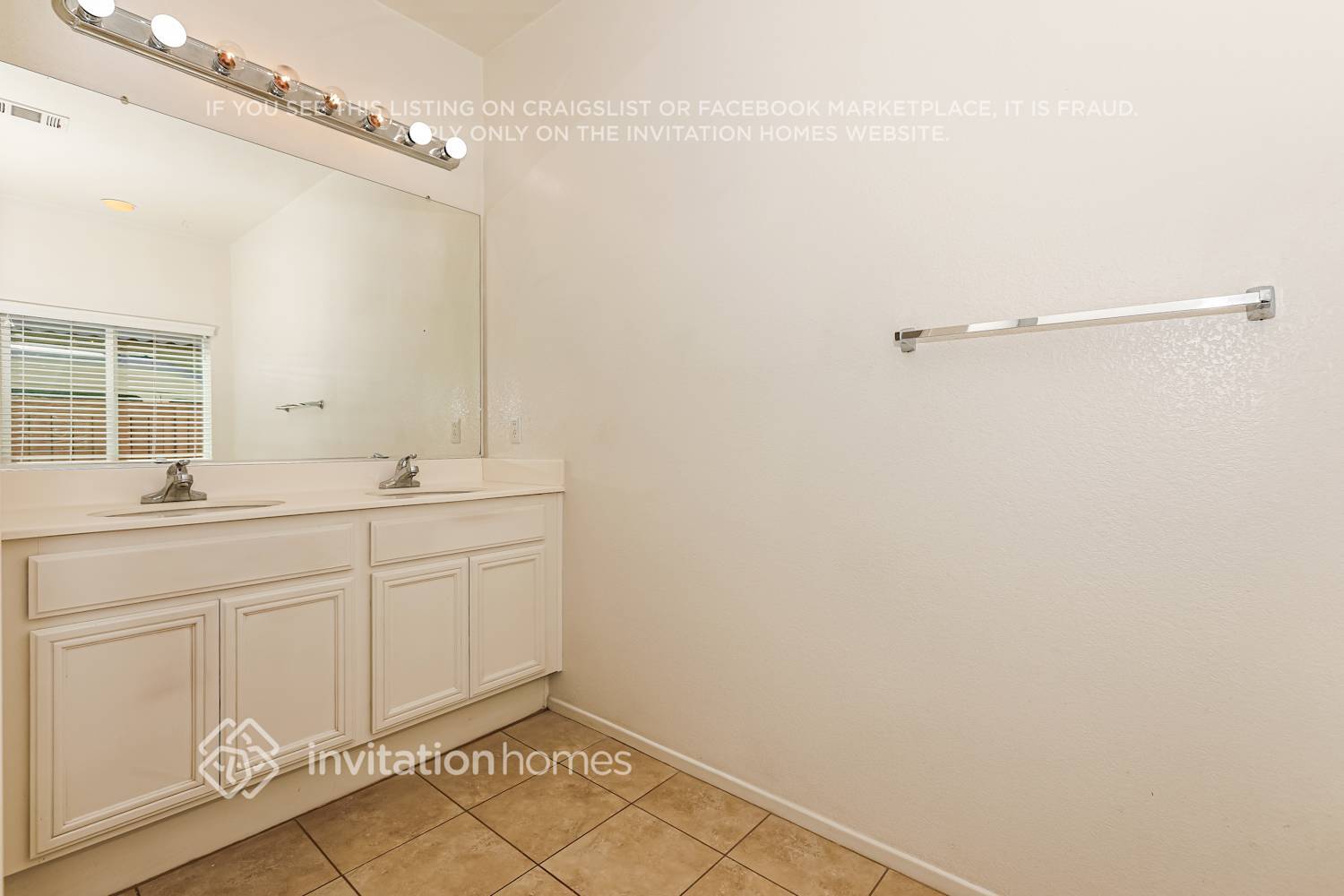 Building Photo - 40503 Carly Ct