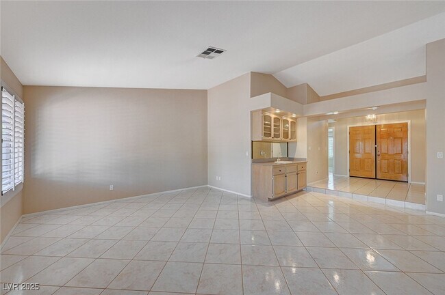 Building Photo - 6317 W Canyon Ridge Dr