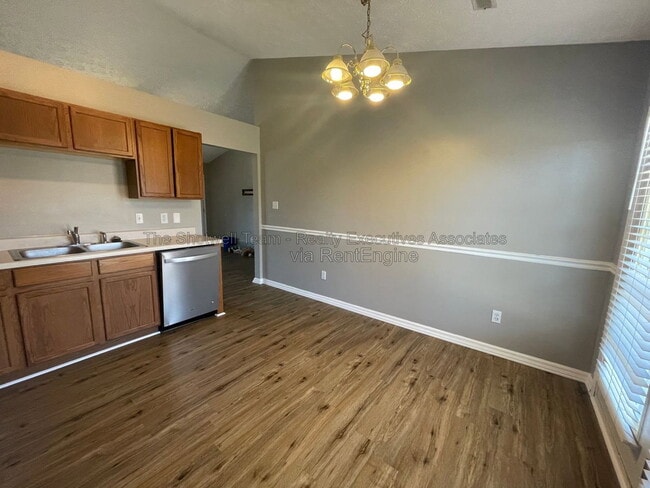 Building Photo - 2139 Ember Brook Ln