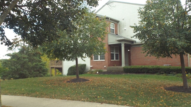 Building Photo - 1463 Yellowstone Dr