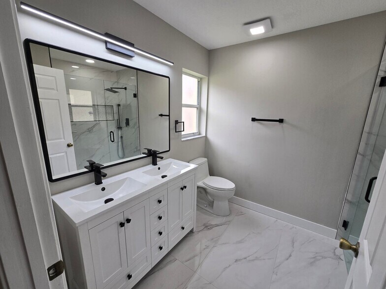 Building Photo - 138 Prestige Dr