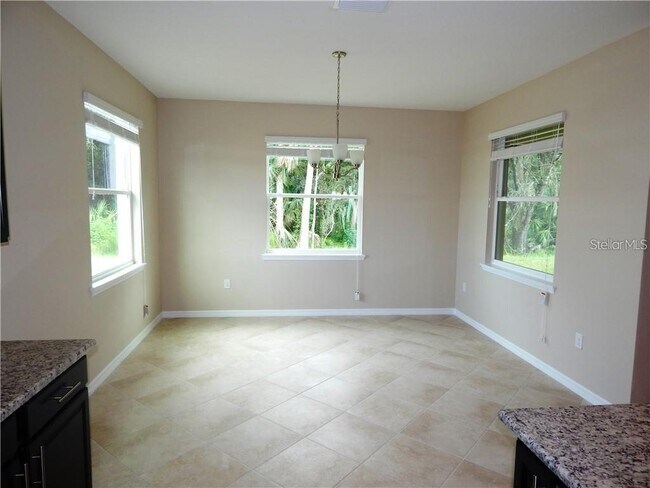 Building Photo - 15302 Las Olas Pl