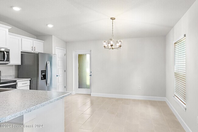Building Photo - 1059 Grantham Ln