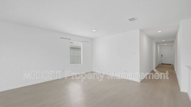 Building Photo - 9161 Luciano Pl