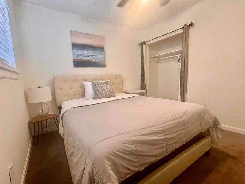 Building Photo - 4701 Flat Shoals Rd