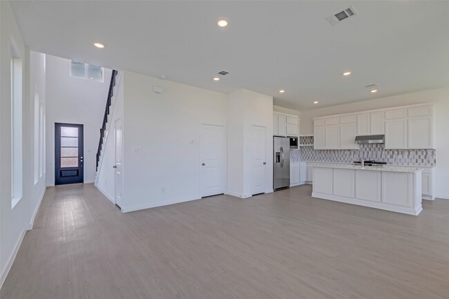 Building Photo - 27318 Sweetwater Bay Dr