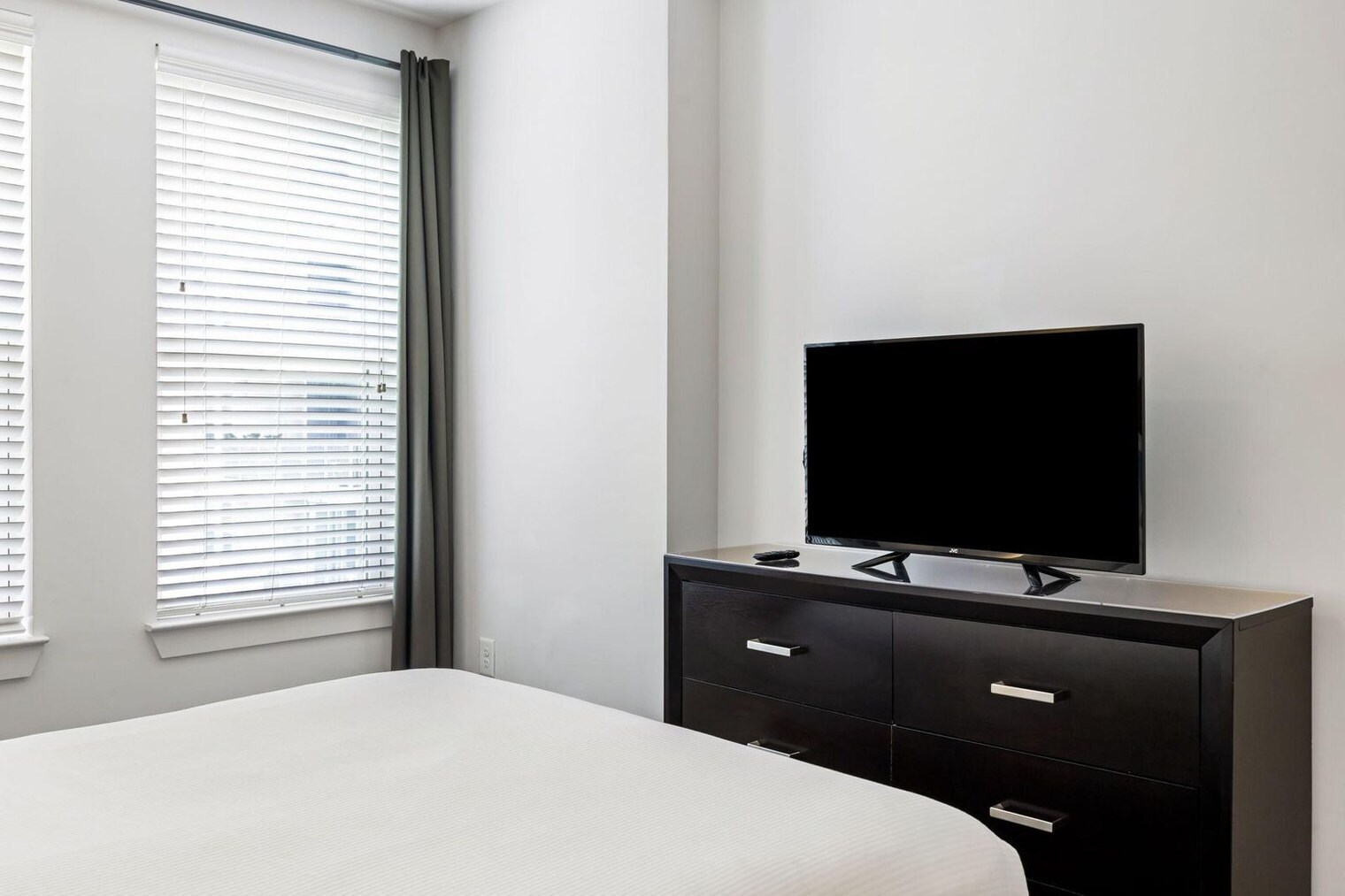 Building Photo - 1270 Spring St NW