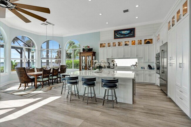 Building Photo - 3225 Braemar Way