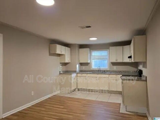 Building Photo - 112 Beck Dr