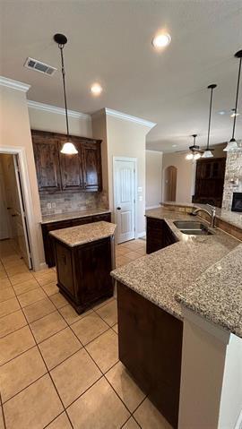 Building Photo - 433 Chisholm Trail