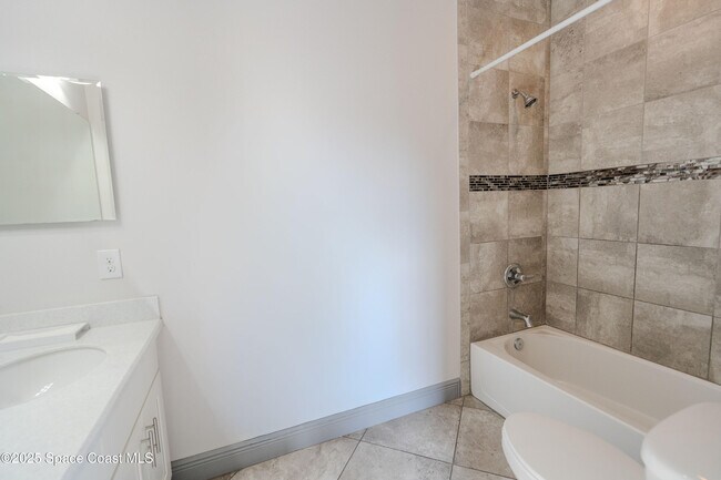 Building Photo - 2453 Rodina Dr