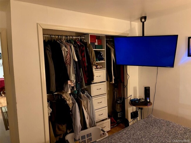 Building Photo - 124 S Park Ave