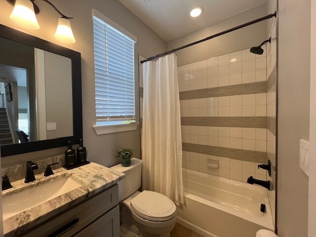 Building Photo - 3617 Mykonos Dr